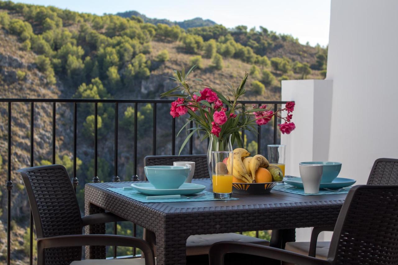 Quiet House In Village Center With Mountains Views Фріхіліана Екстер'єр фото